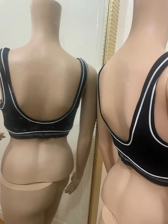 ALO Yoga Black Sports Bra with White Piping - Picture 6 of 12
